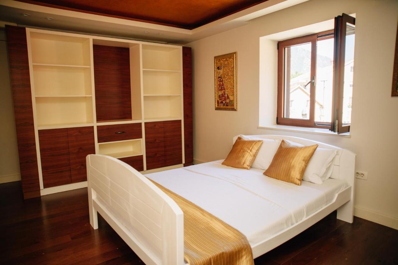 Filip Deluxe Rooms Cattaro Esterno foto